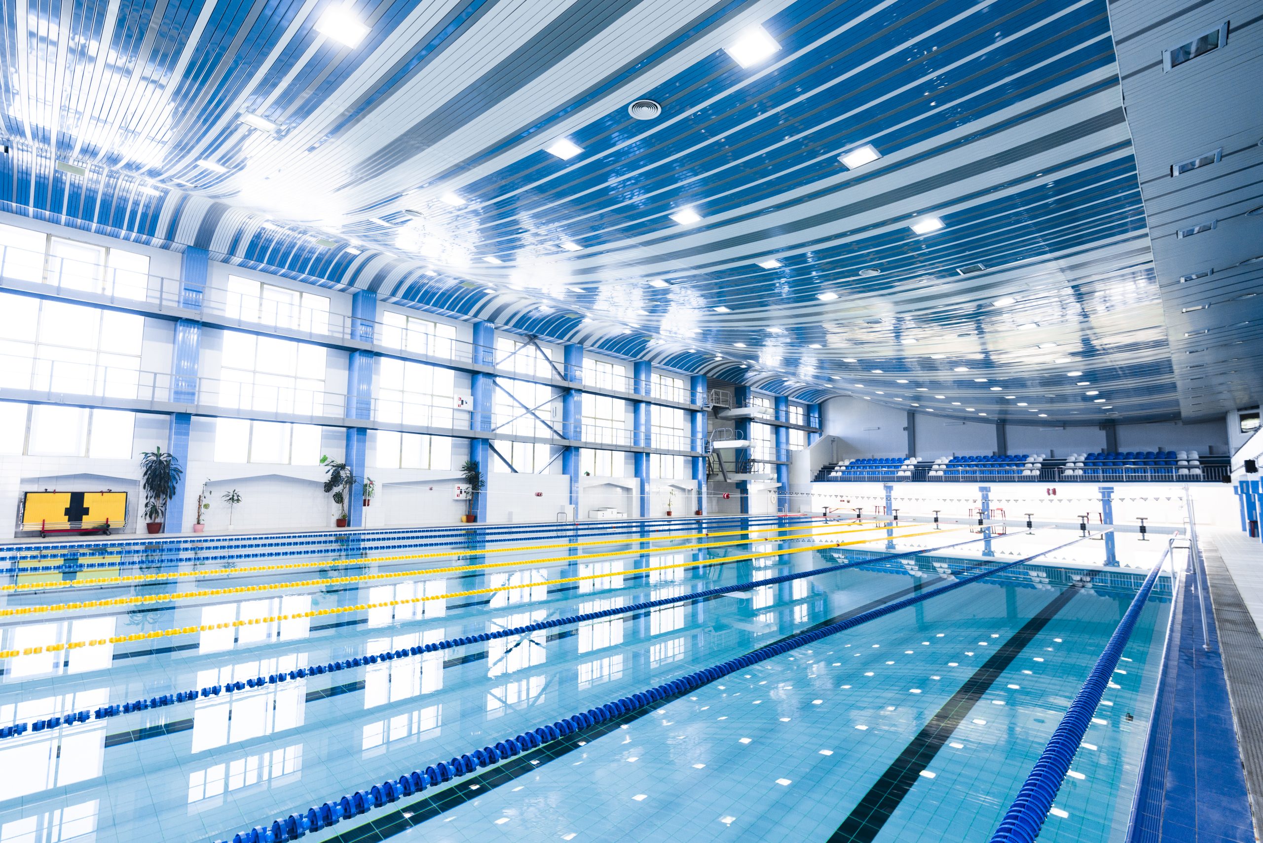 réduire la facture d’électricité pour chauffer l’eau d’une piscine municipale à Marseille (13)